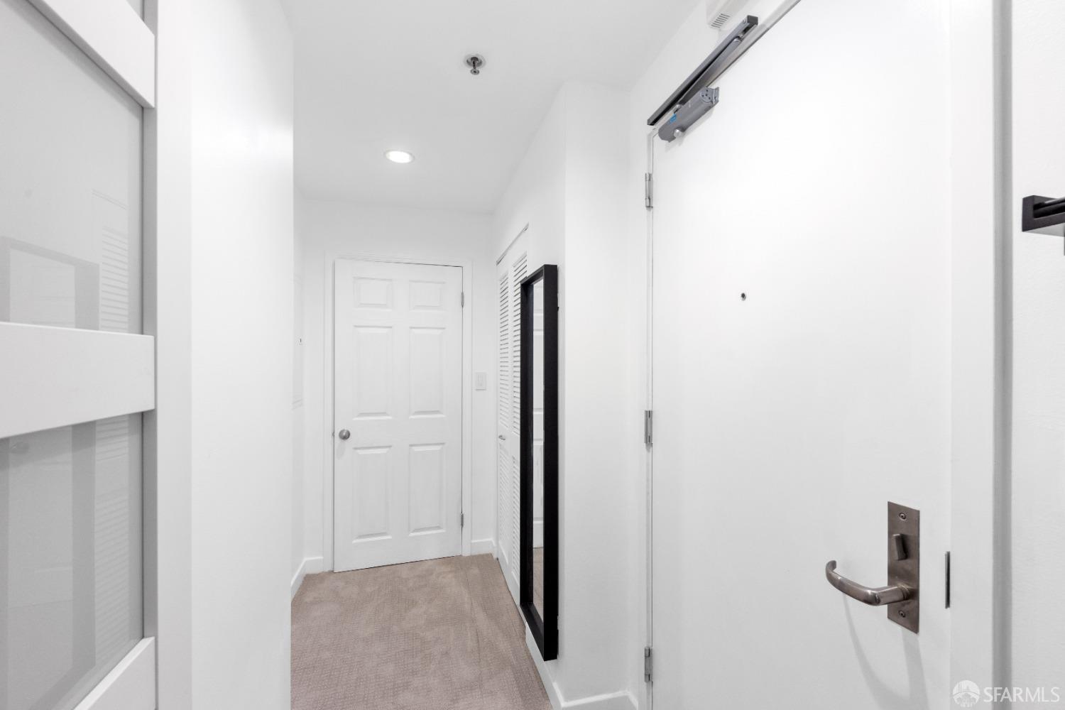 Photo #17: 423910537 Listing 