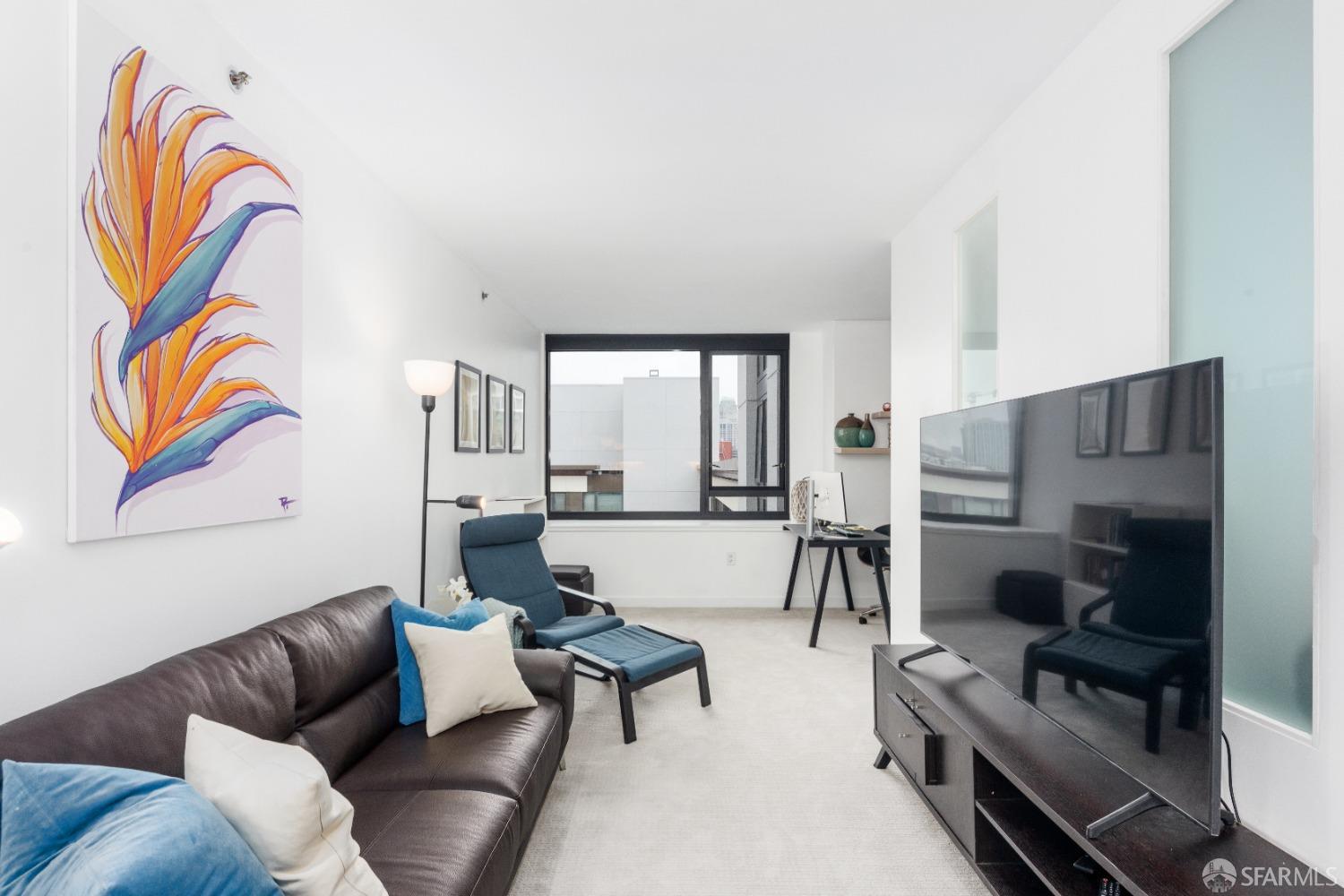 Photo #6: 423910537 Listing 