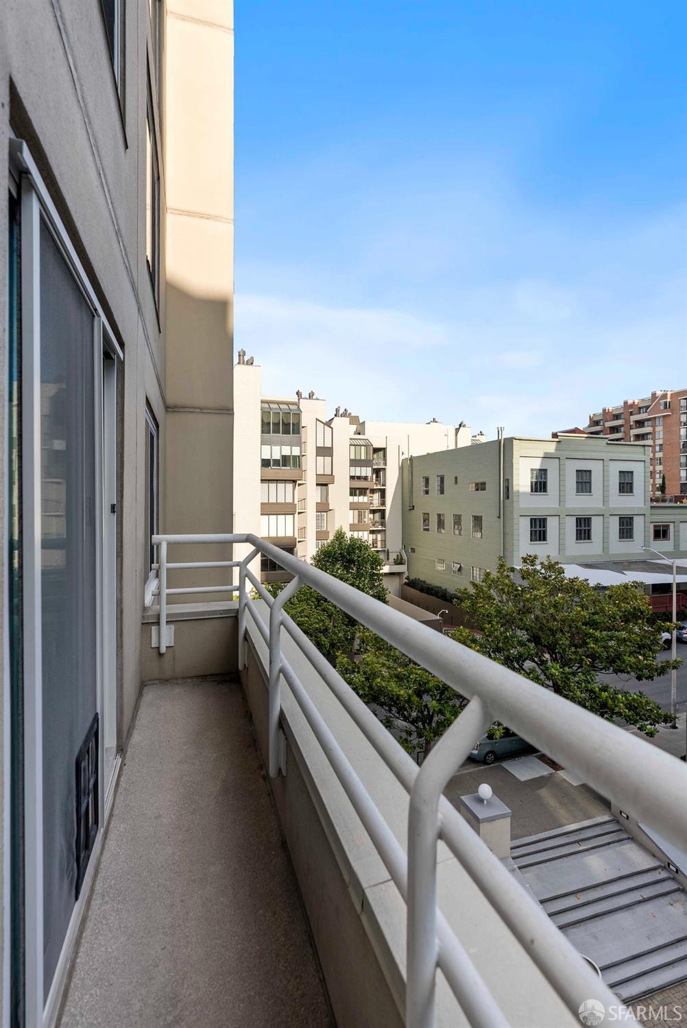 Photo #32: 423910496 Listing 