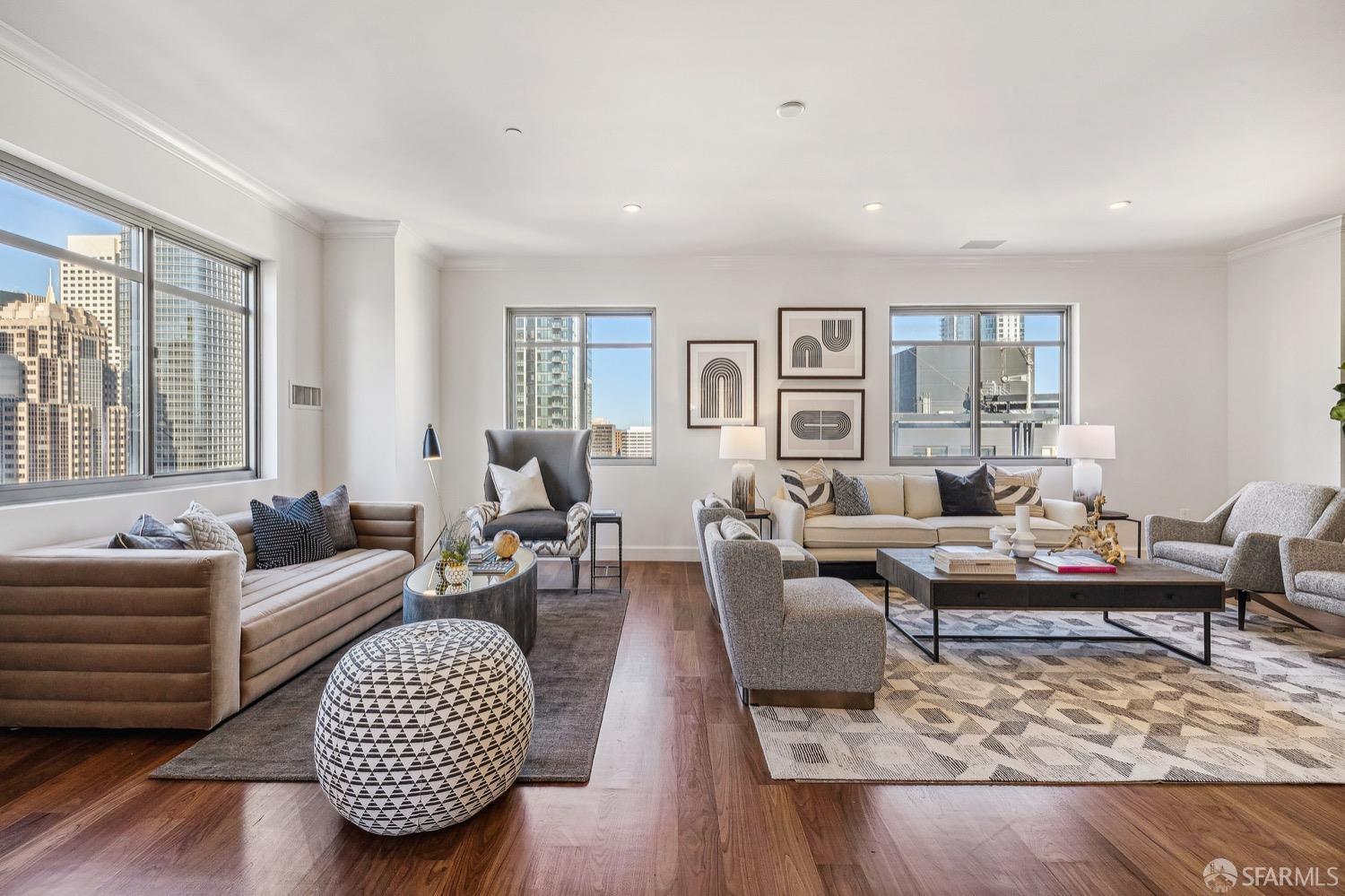 Photo #11: 423911368 Listing 