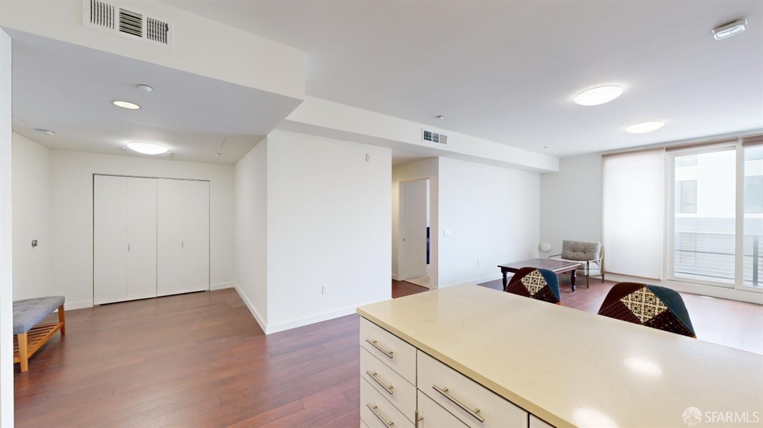 Detail Gallery Image 10 of 21 For 50 Jerrold Ave #314,  San Francisco,  CA 94124 - 2 Beds | 2 Baths