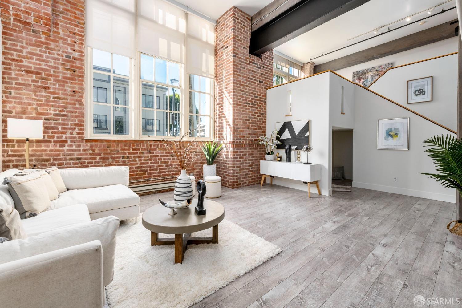 MLS: 423911438 Condo For Sale