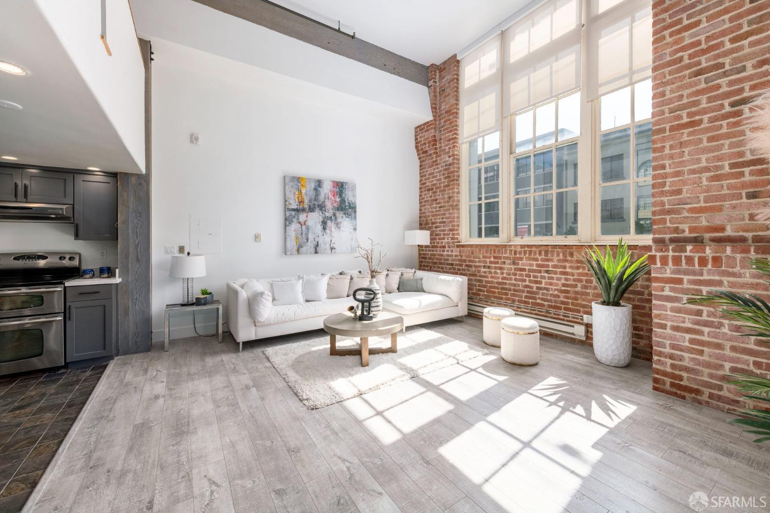 Photo #3: 423911438 Listing 