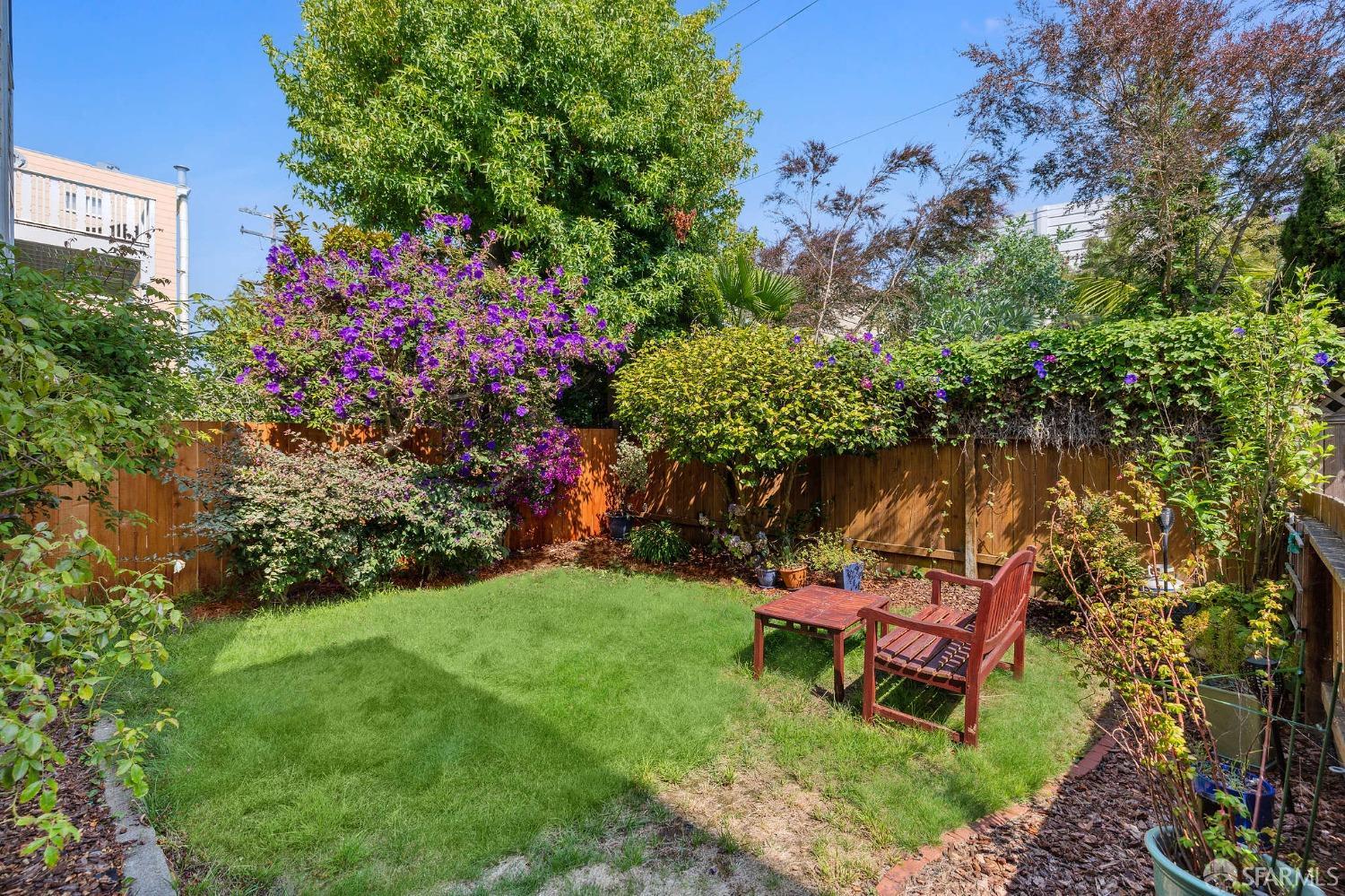 Photo #23: 423911601 Listing 