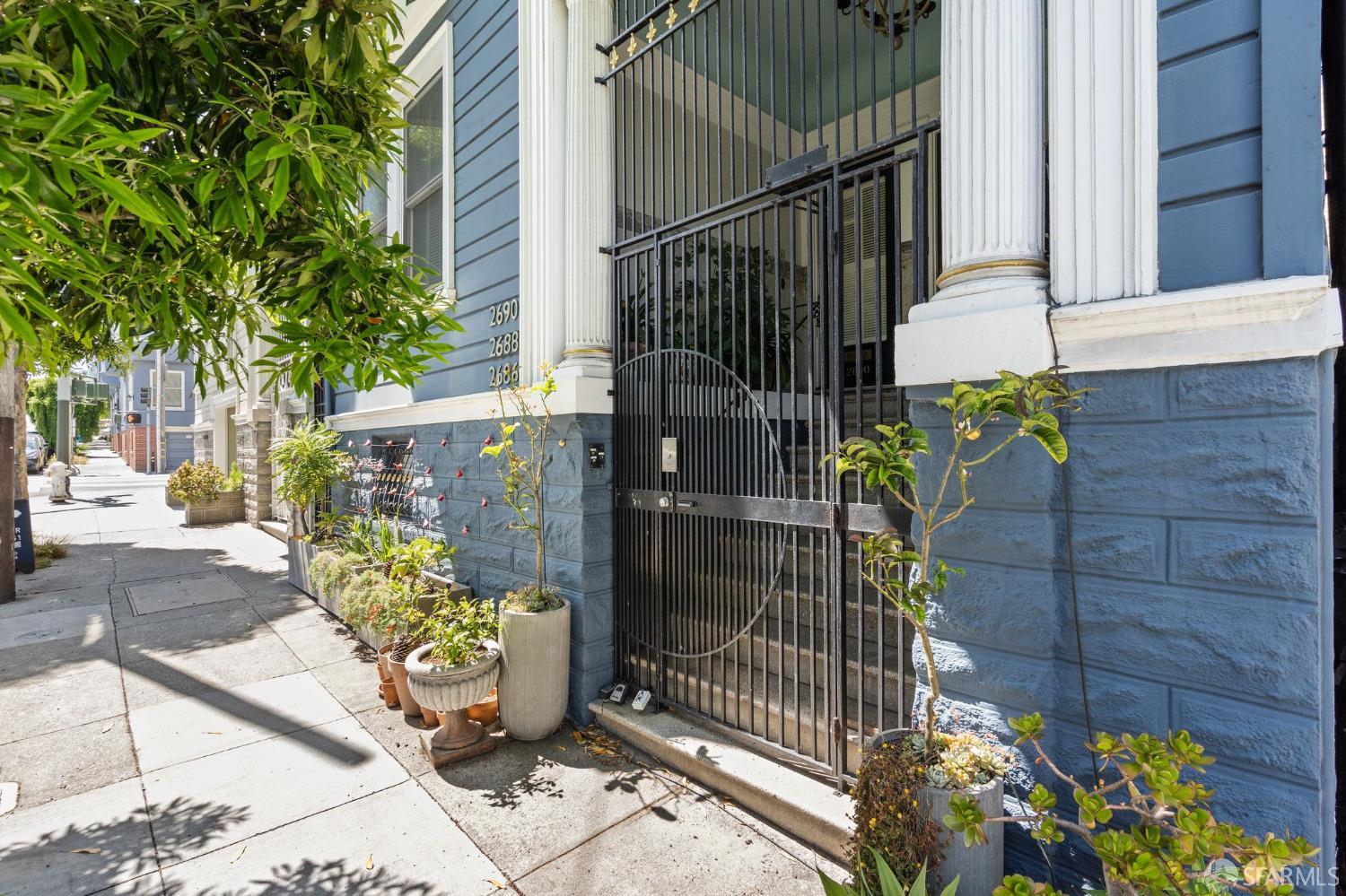 Photo #3: 423911733 Listing 