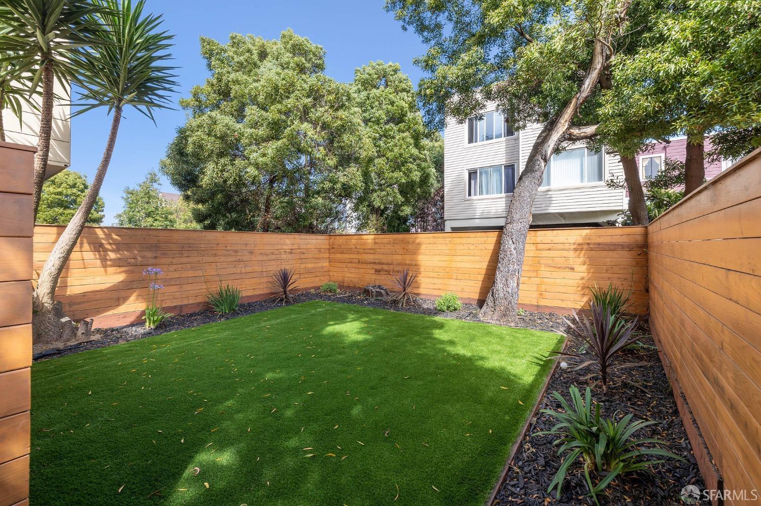 Photo #23: 423911747 Listing 