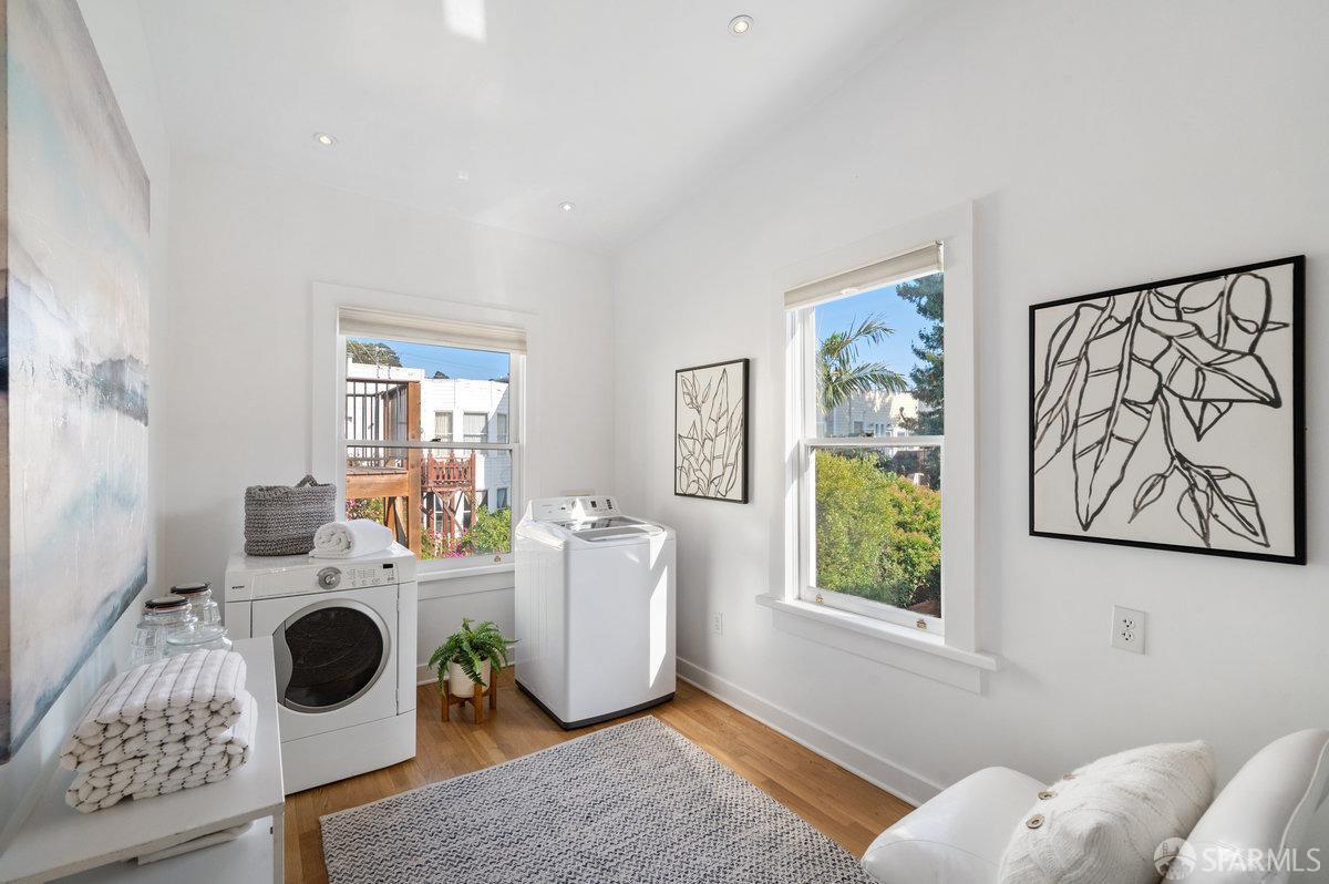 Photo #29: 423910819 Listing 