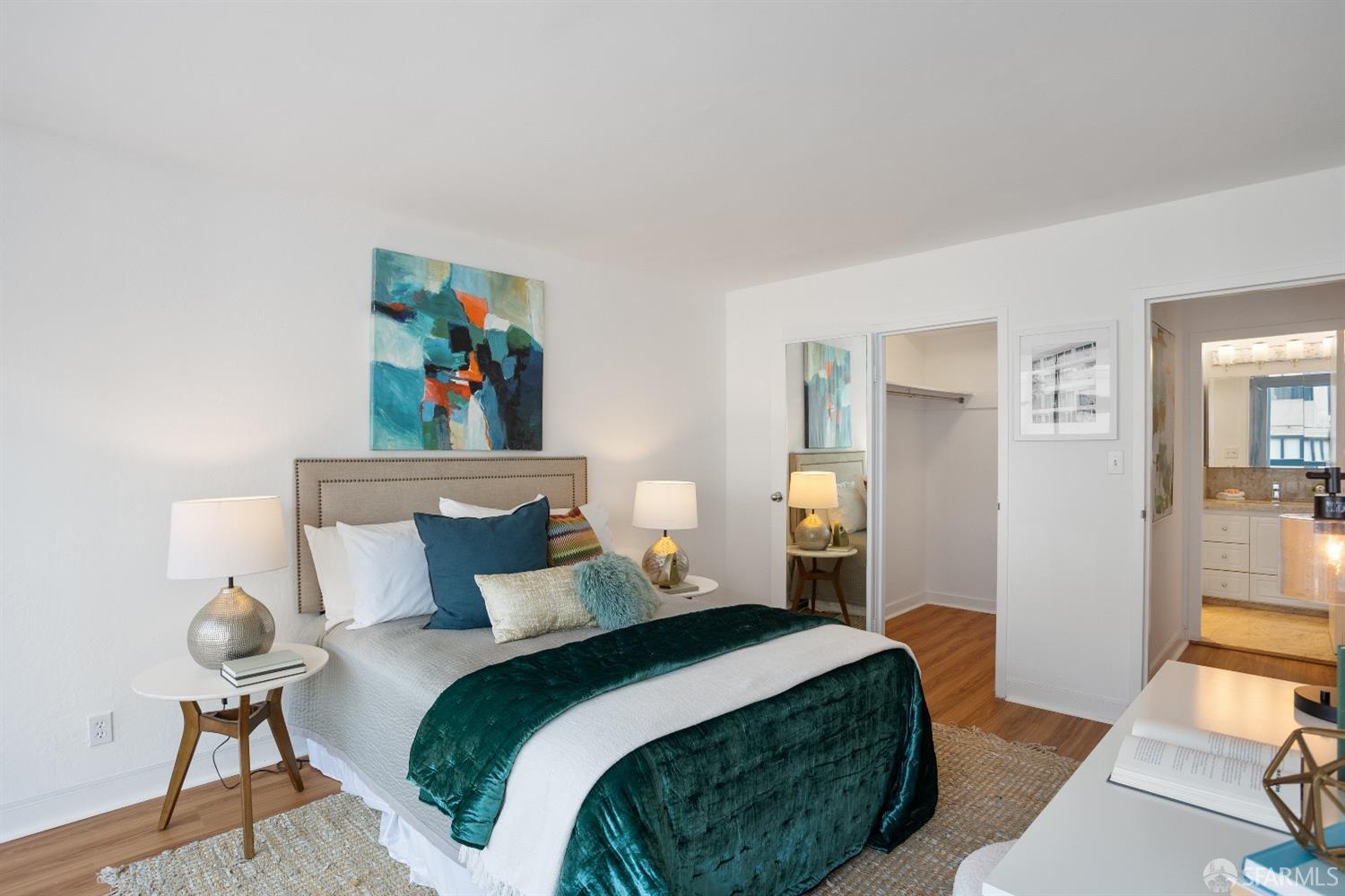 Photo #17: 423911666 Listing 