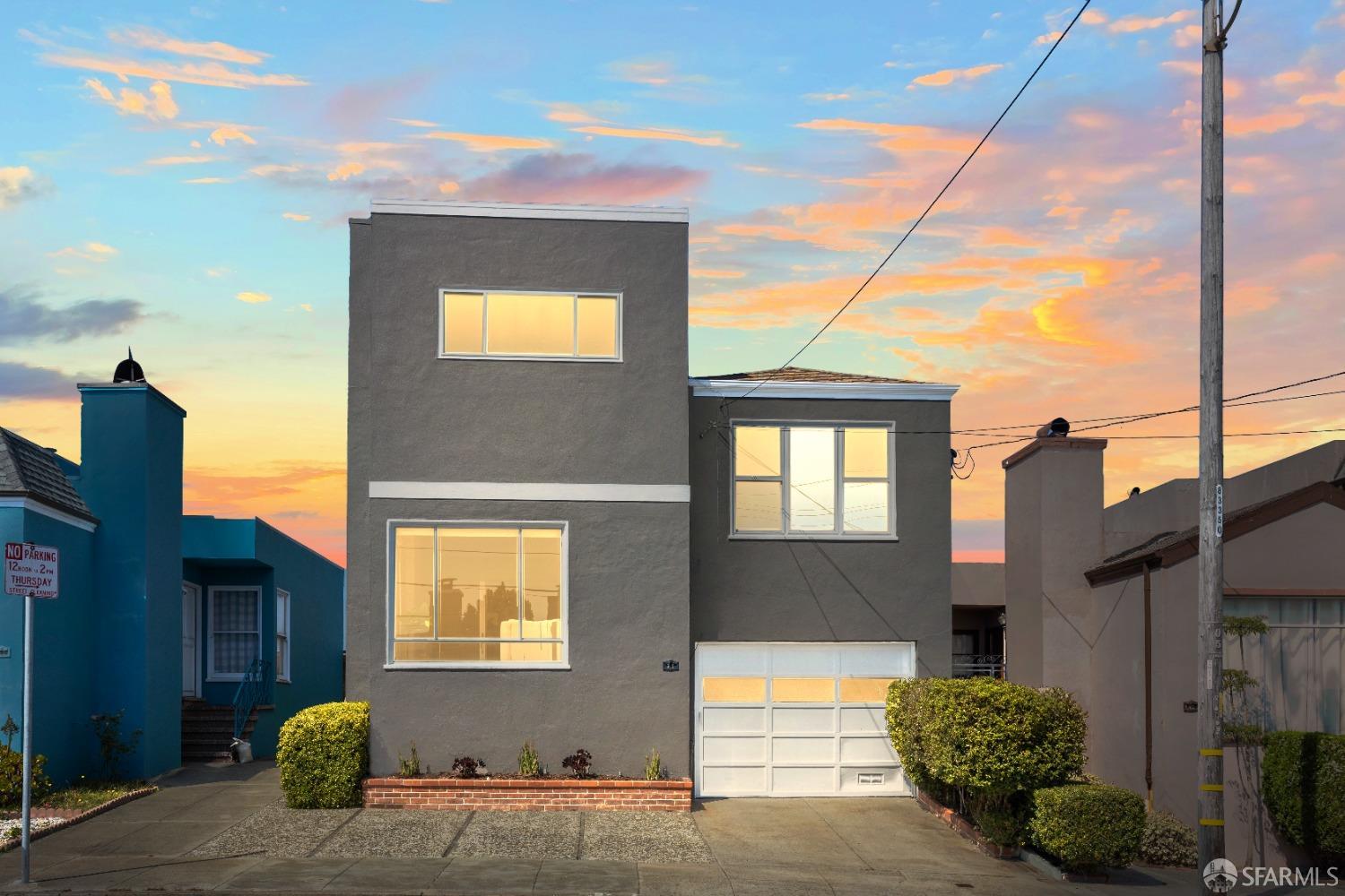 Detail Gallery Image 1 of 1 For 71 Robinson Dr, San Francisco,  CA 94112 - 4 Beds | 2 Baths