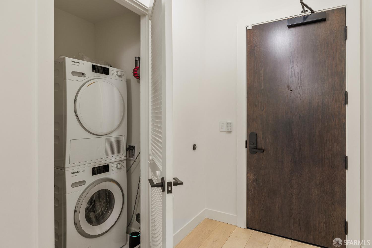 Photo #15: 423912043 Listing 