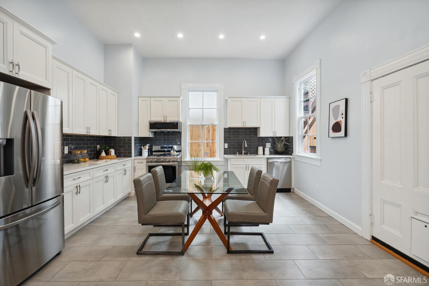 Photo #19: 423900442 Listing 
