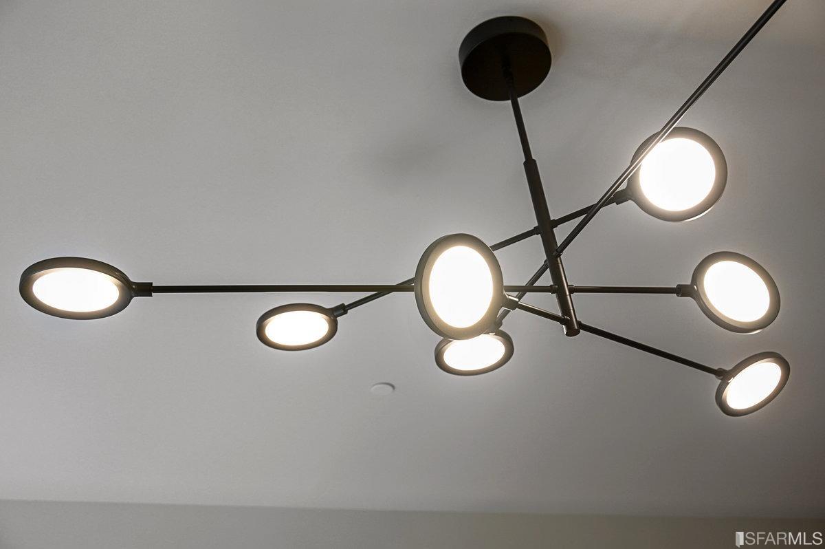 Photo #13: 423912359 Listing 