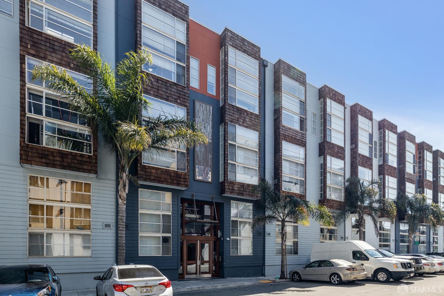Photo #22: 423912440 Listing 