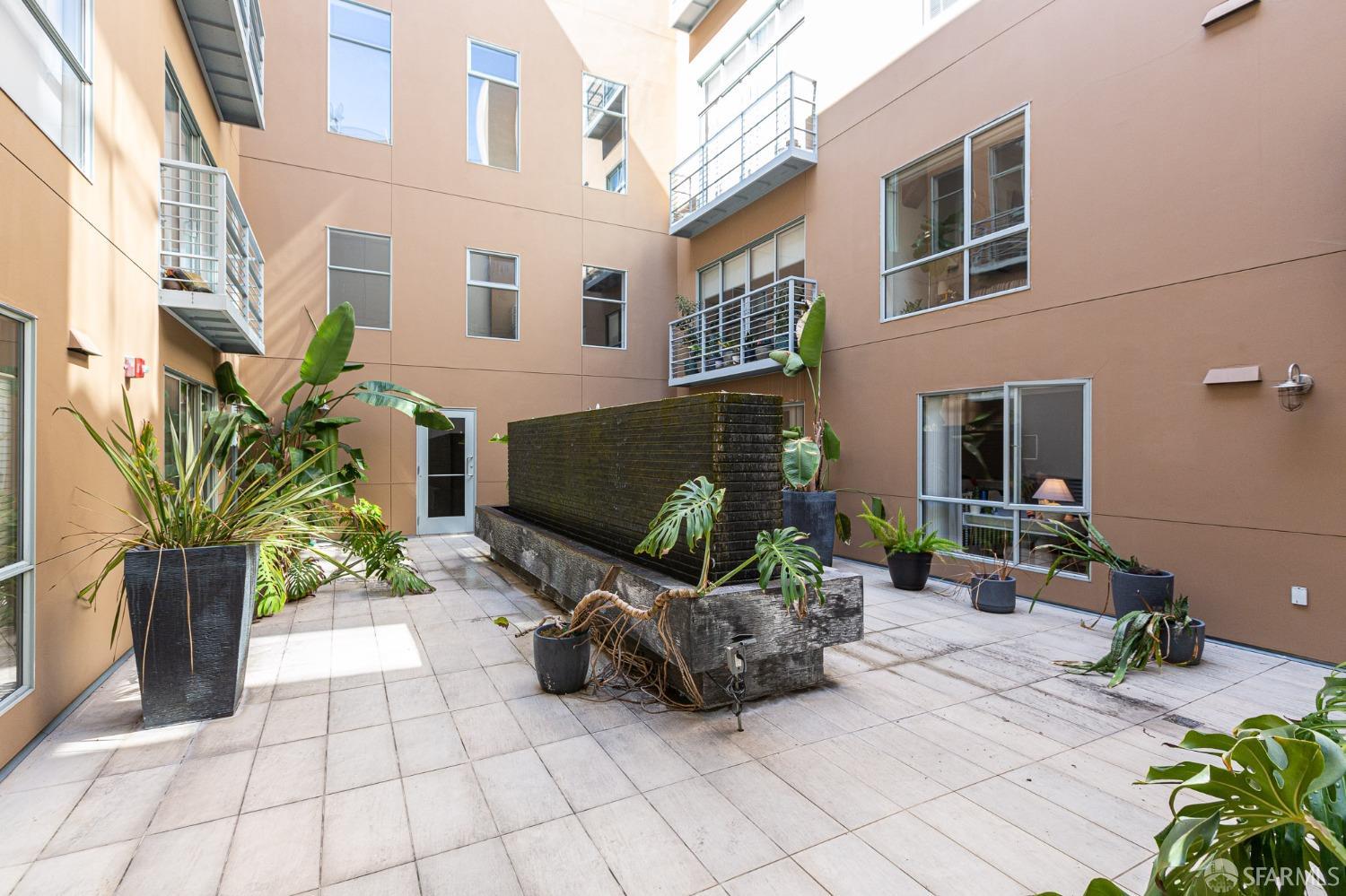 Photo #13: 423906332 Listing 