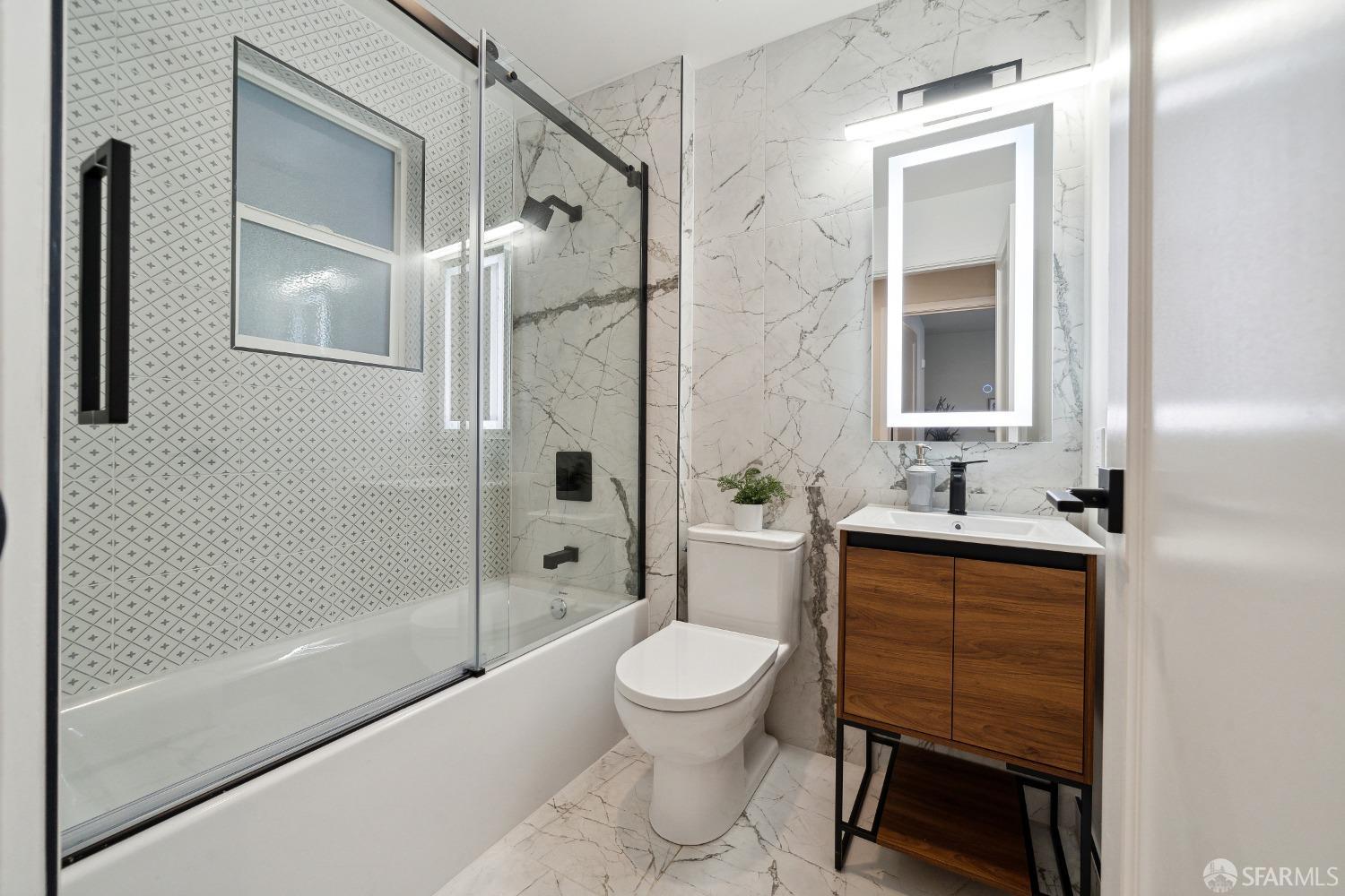 Photo #17: 423912491 Listing 