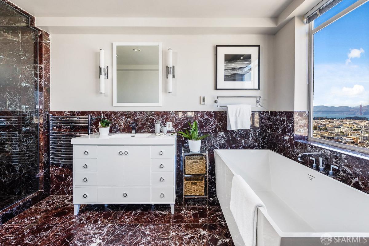 Photo #32: 423911995 Listing 