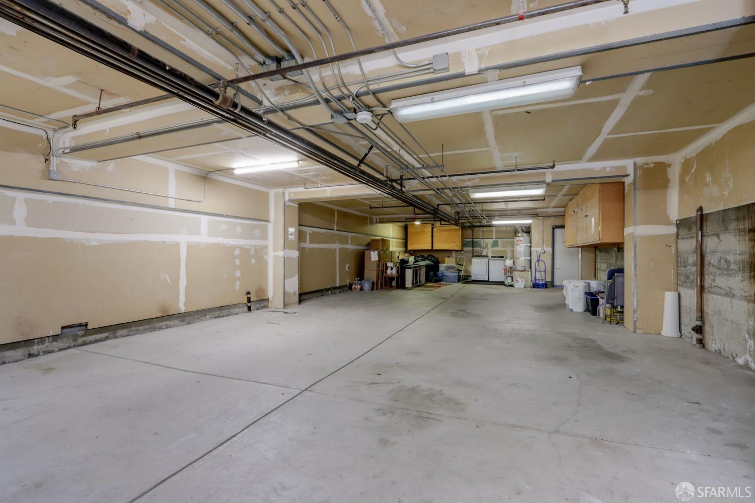 Photo #23: 423912727 Listing 