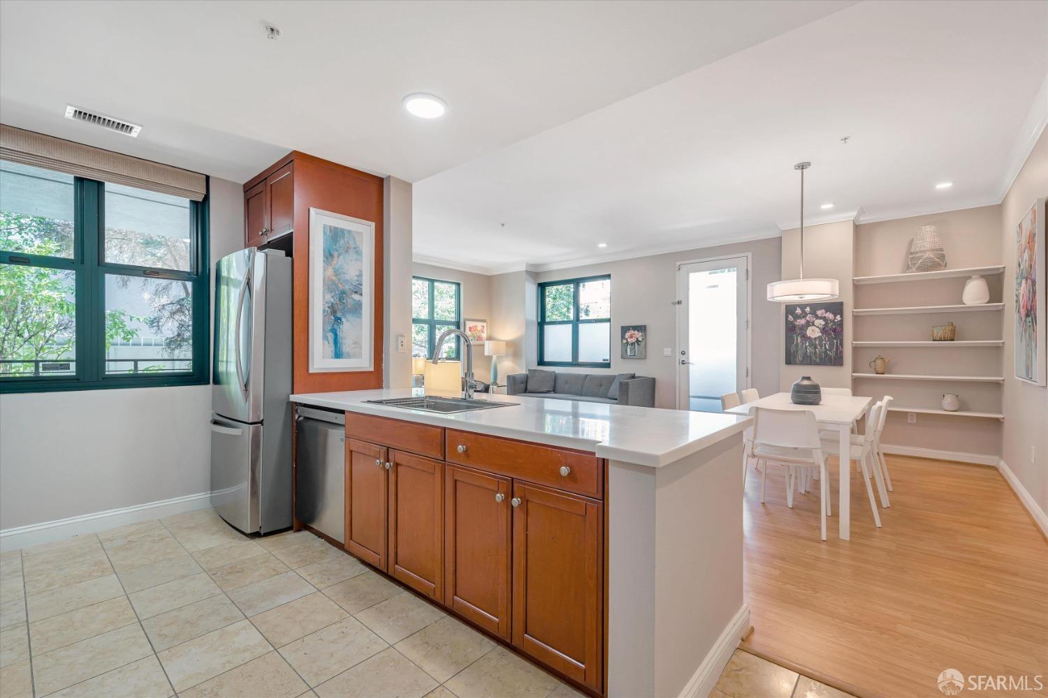 Detail Gallery Image 12 of 32 For 222 8th Ave #104,  San Mateo,  CA 94401 - 2 Beds | 2 Baths