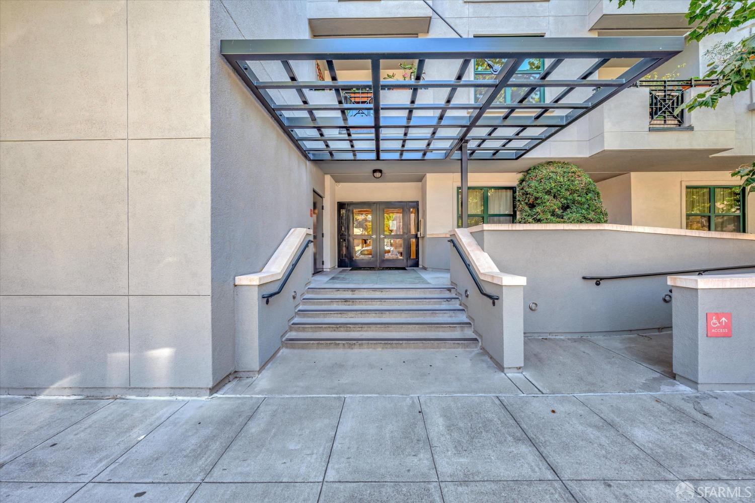 Detail Gallery Image 4 of 32 For 222 8th Ave #104,  San Mateo,  CA 94401 - 2 Beds | 2 Baths