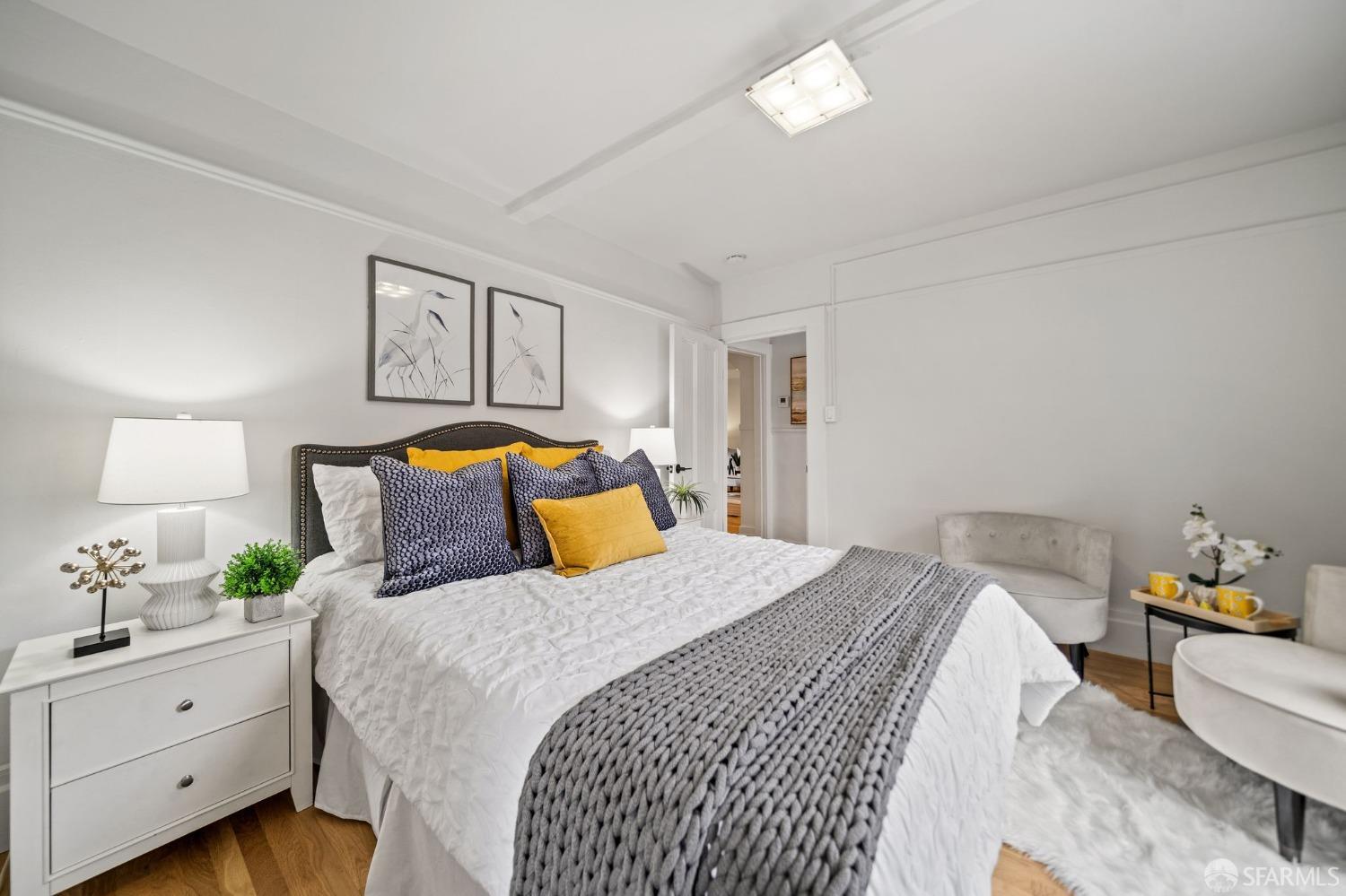 Photo #13: 423906965 Listing 