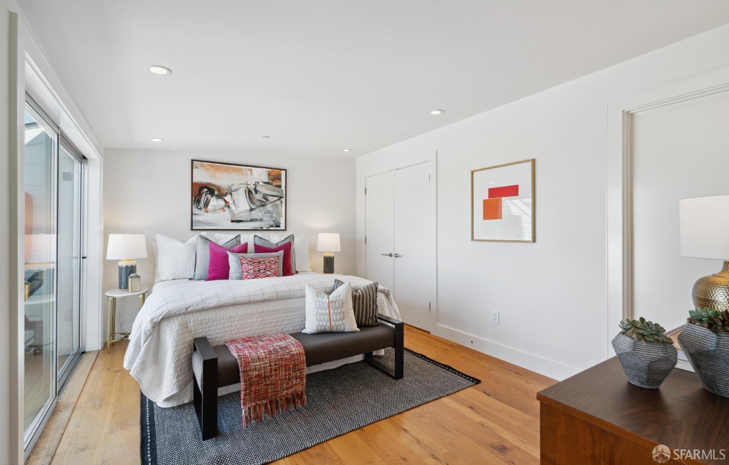 Photo #22: 423913731 Listing 