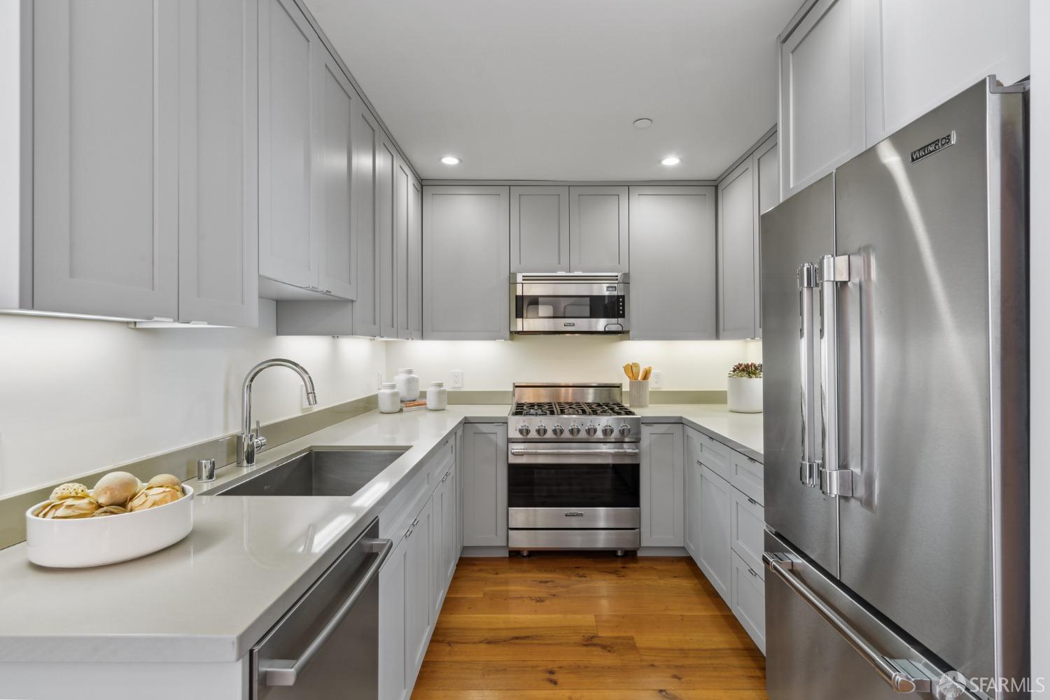 Photo #12: 423913731 Listing 