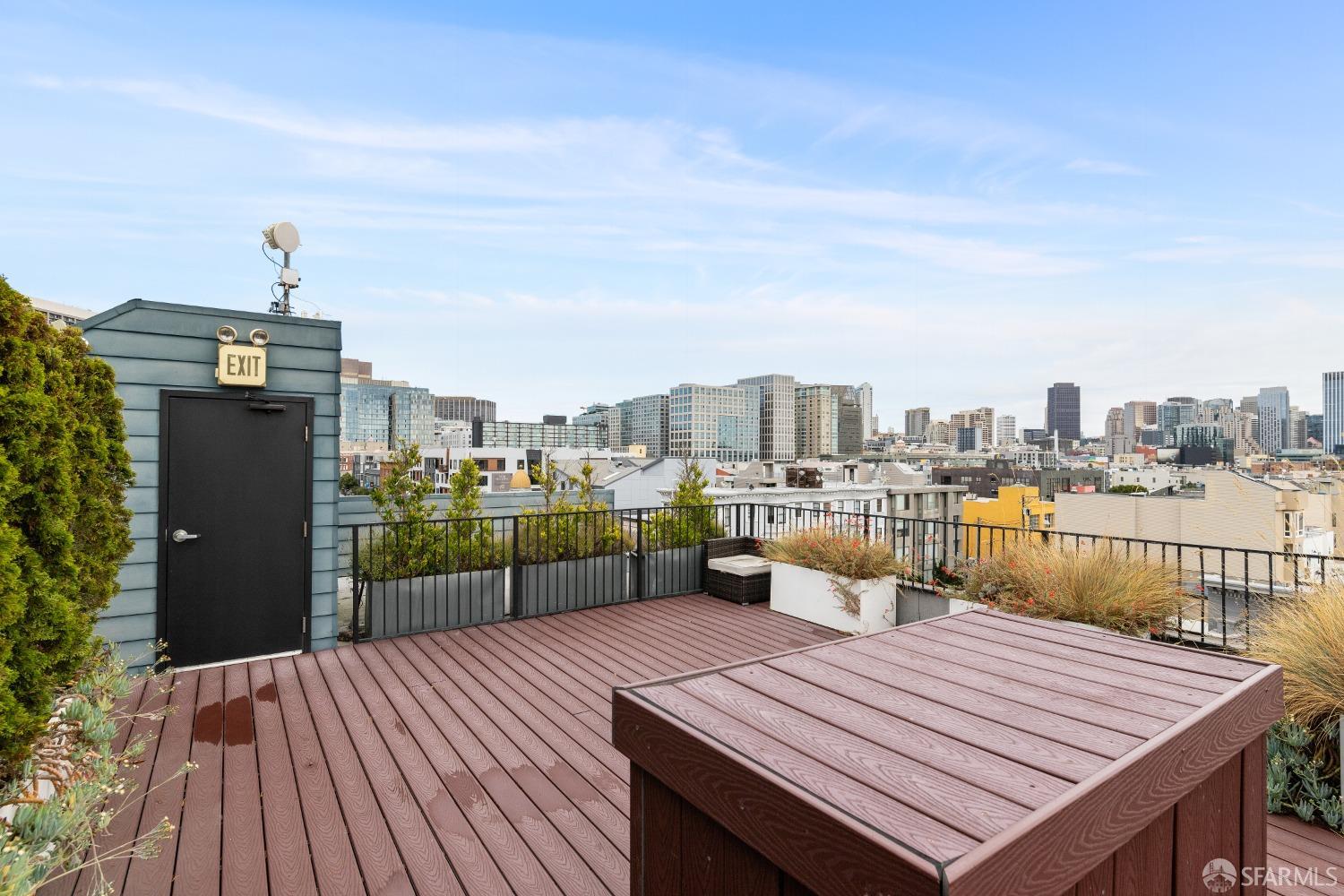 Photo #15: 423913985 Listing 