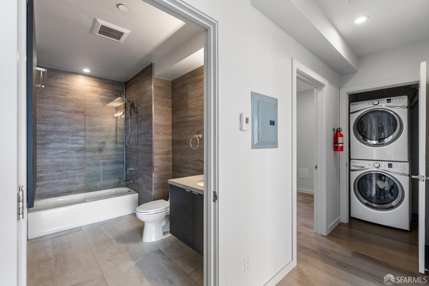 Photo #9: 423913985 Listing 