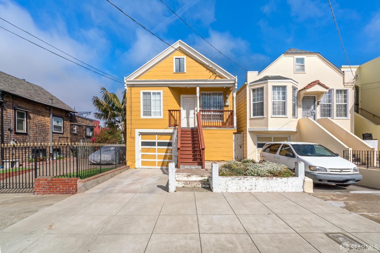 Detail Gallery Image 1 of 1 For 238 Sadowa St, San Francisco,  CA 94112 - 3 Beds | 2 Baths