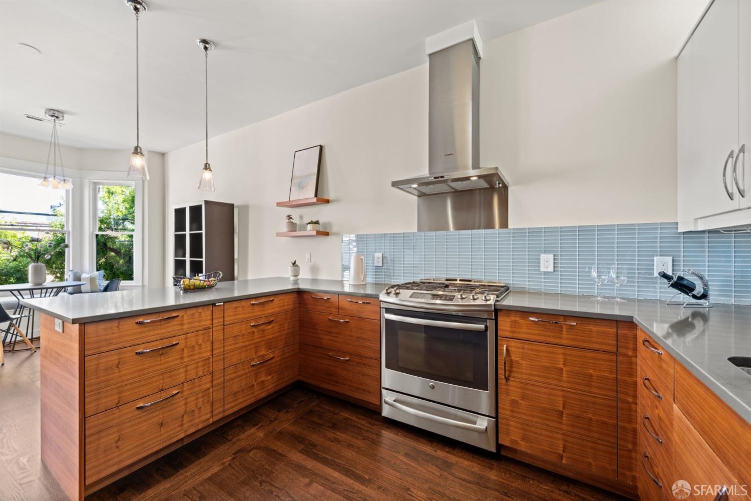 MLS: 423900041 Condo For Sale