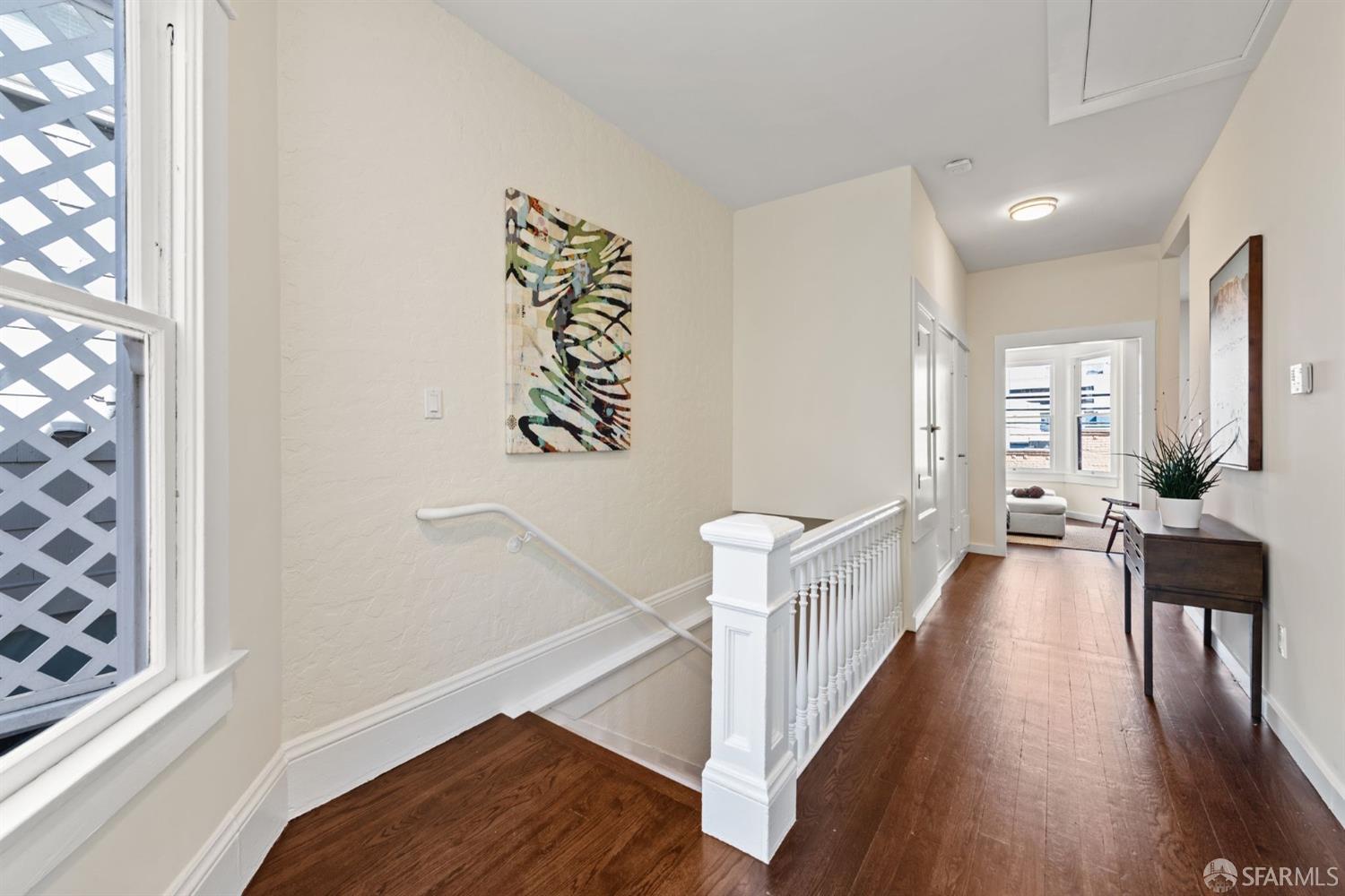 Photo #2: 423900041 Listing 