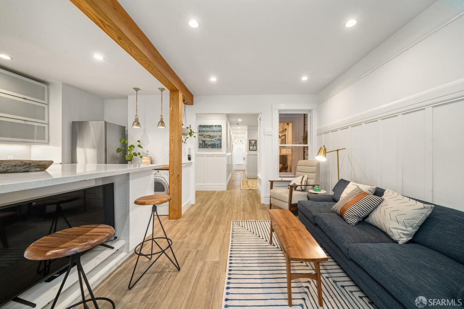Photo #10: 423914133 Listing 