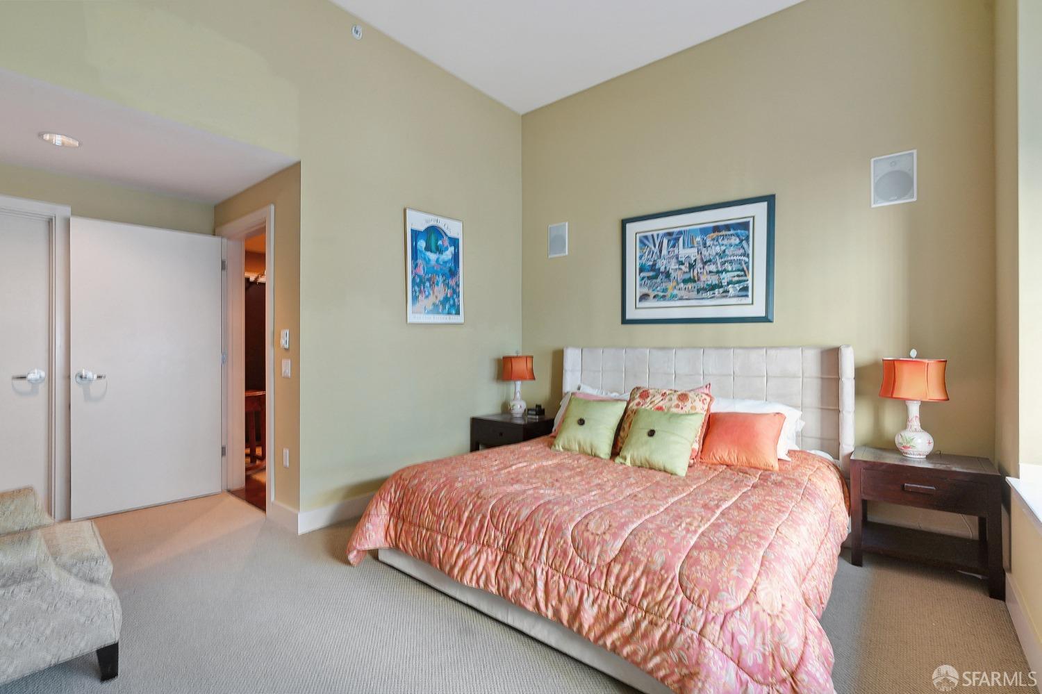 Photo #52: 423914886 Listing: Photo #52