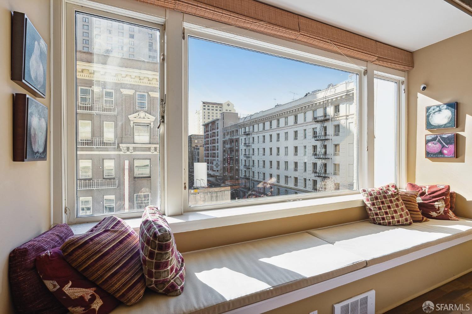 Photo #18: 423914886 Listing 