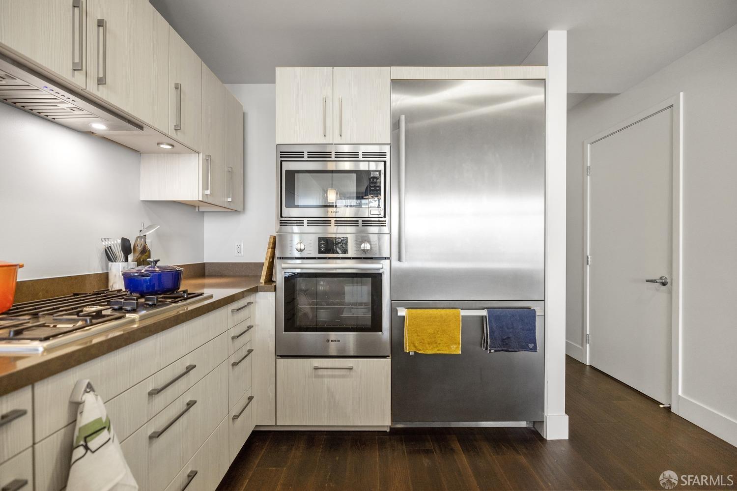 Photo #22: 423915395 Listing 