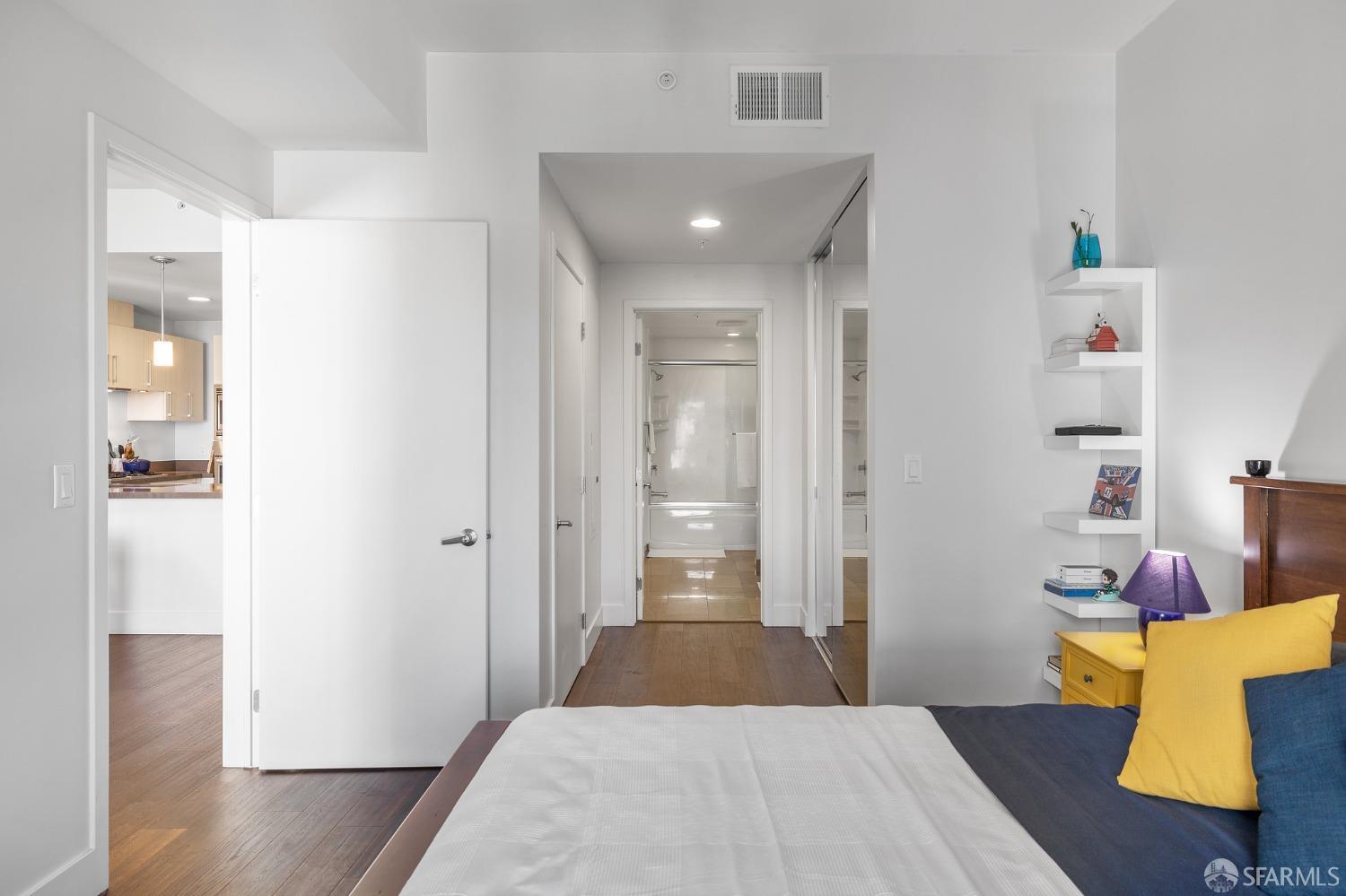 Photo #29: 423915395 Listing 