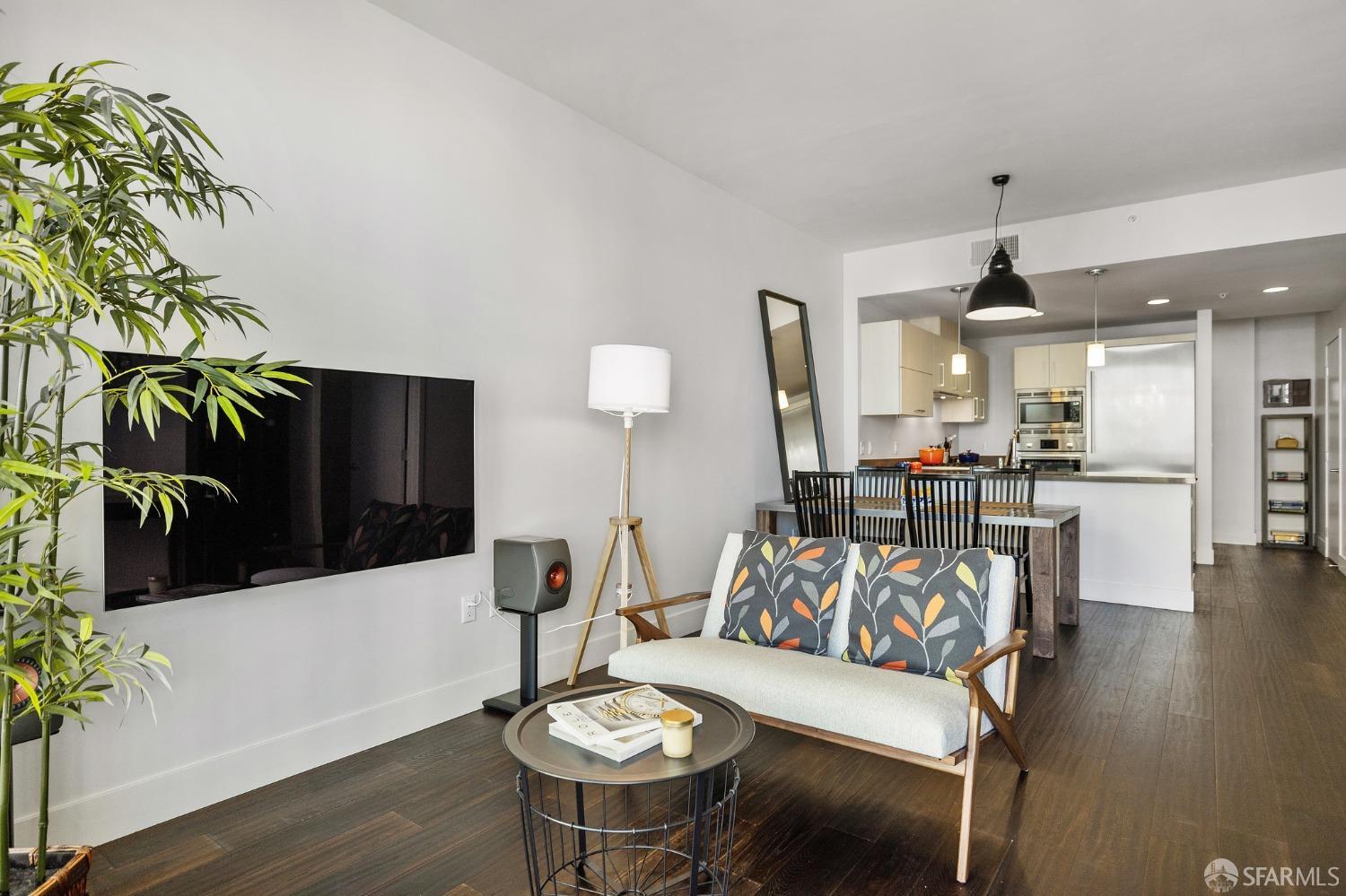 Photo #19: 423915395 Listing 