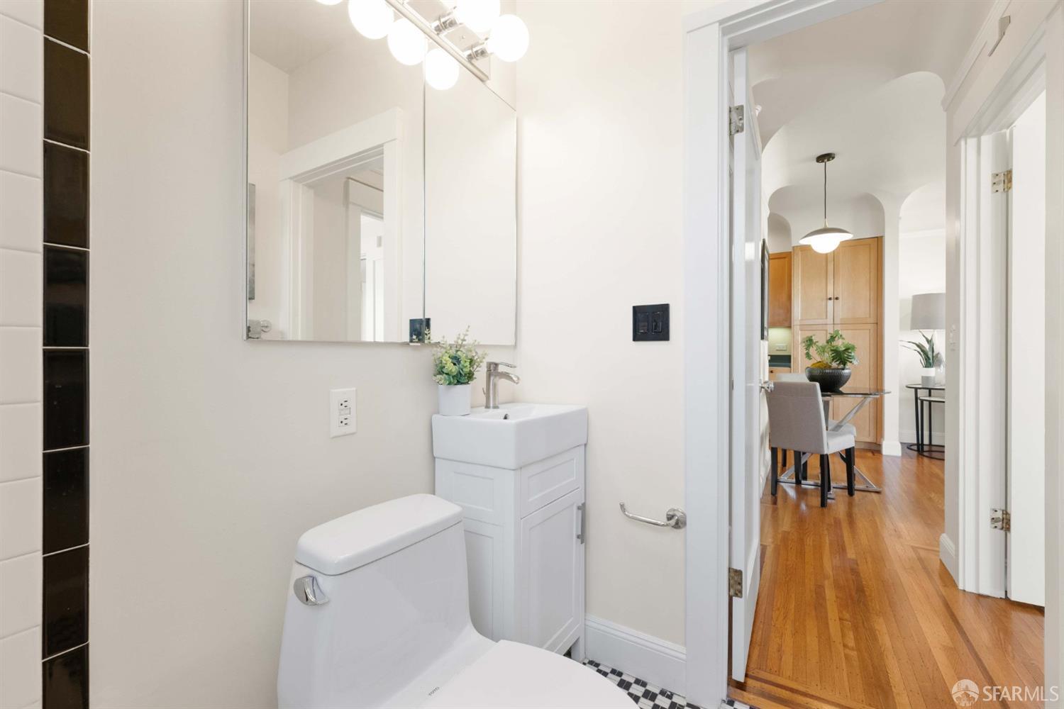 Photo #16: 423915613 Listing 