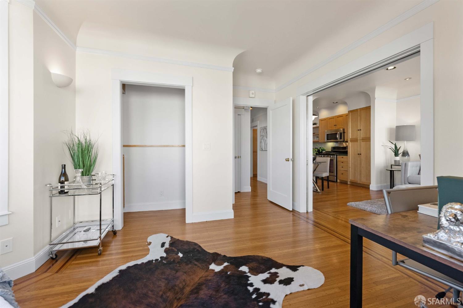 Photo #14: 423915613 Listing 