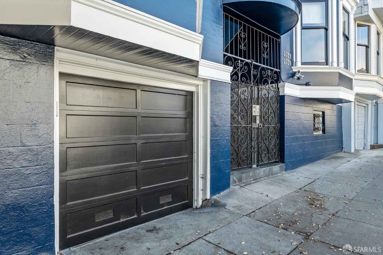 Photo #35: 423915677 Listing 