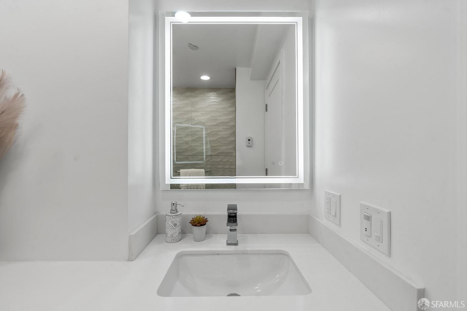 Photo #16: 423916355 Listing 