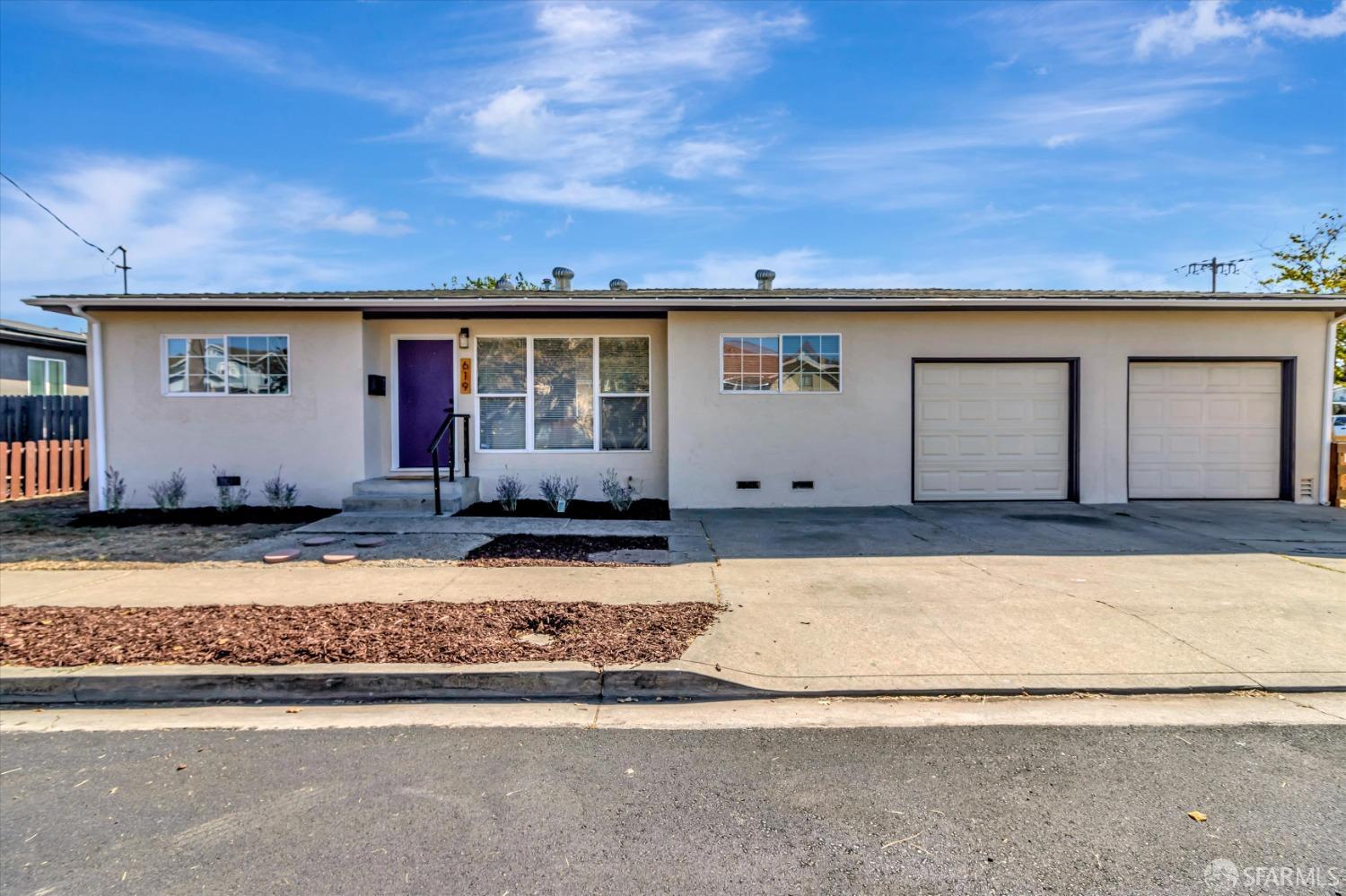 Detail Gallery Image 1 of 1 For 619 Dean St, Hayward,  CA 94541 - 3 Beds | 1 Baths