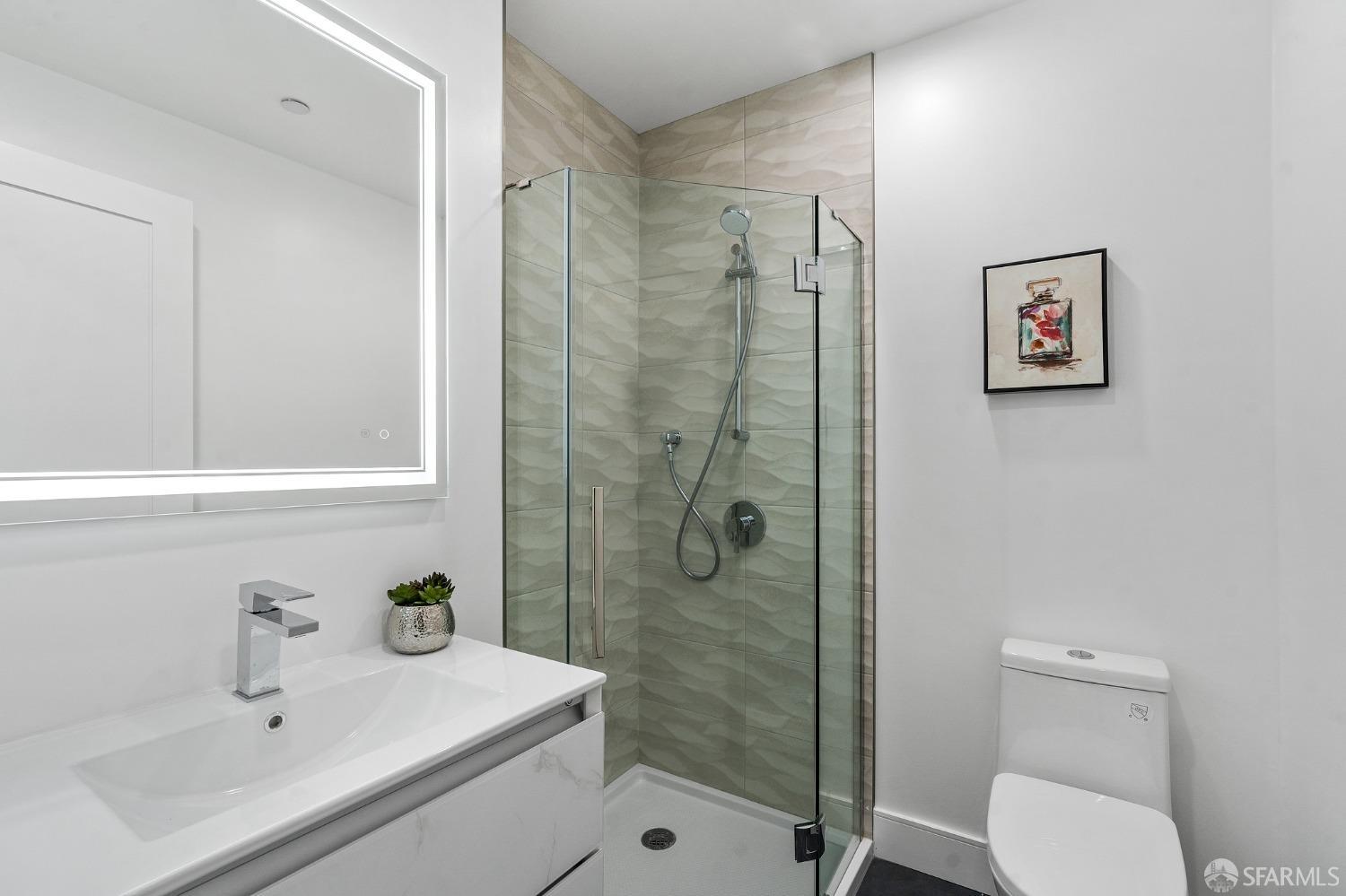 Photo #20: 423916355 Listing 