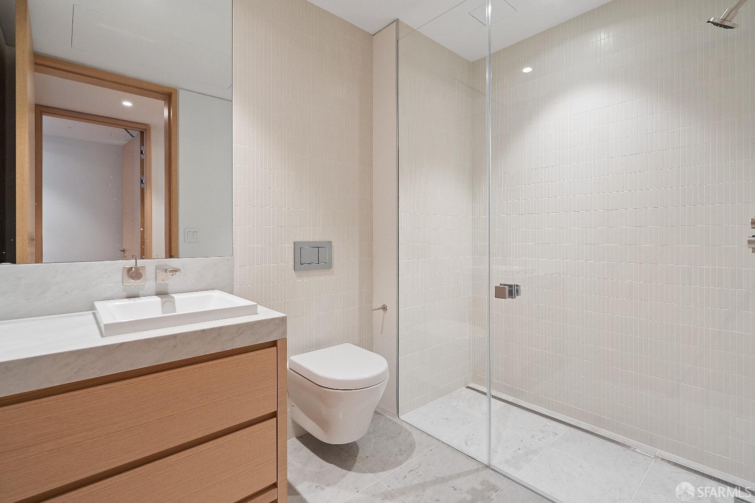 Photo #26: 423914489 Listing 