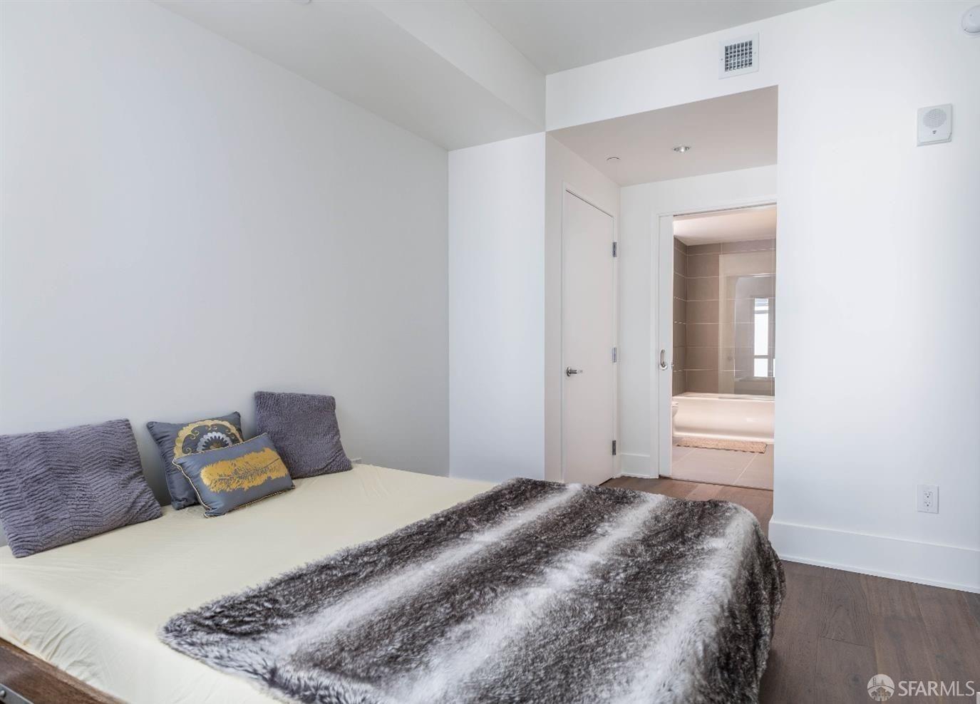 Detail Gallery Image 6 of 18 For 1075 Market St #312,  San Francisco,  CA 94103 - 2 Beds | 2 Baths