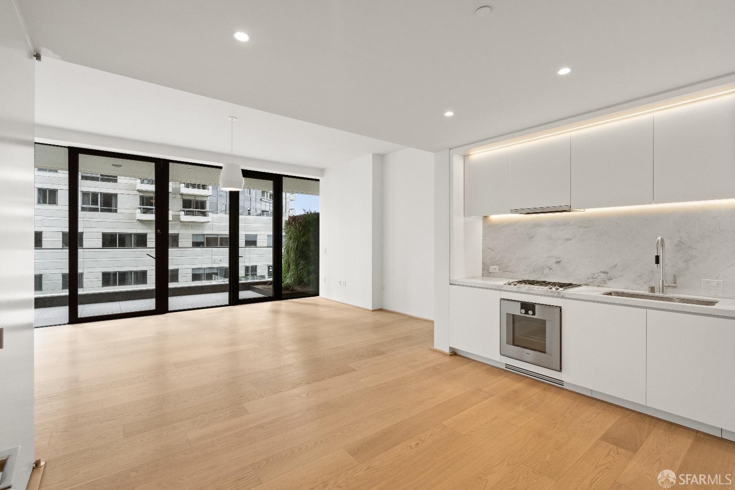 MLS: 423913513 Condo For Sale