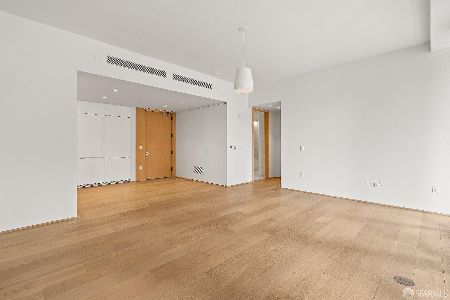 Photo #3: 423913513 Listing 