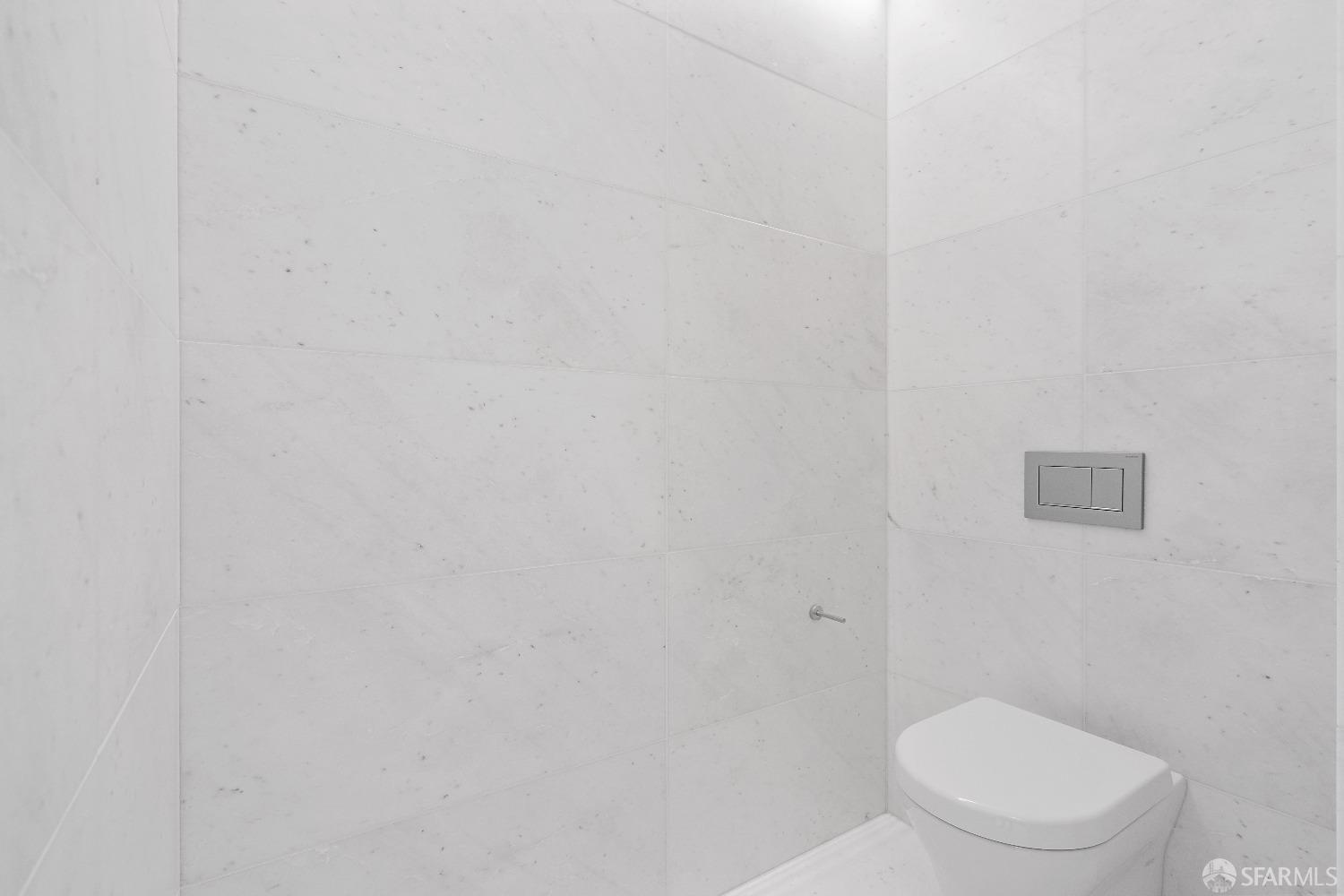 Photo #28: 423914489 Listing 