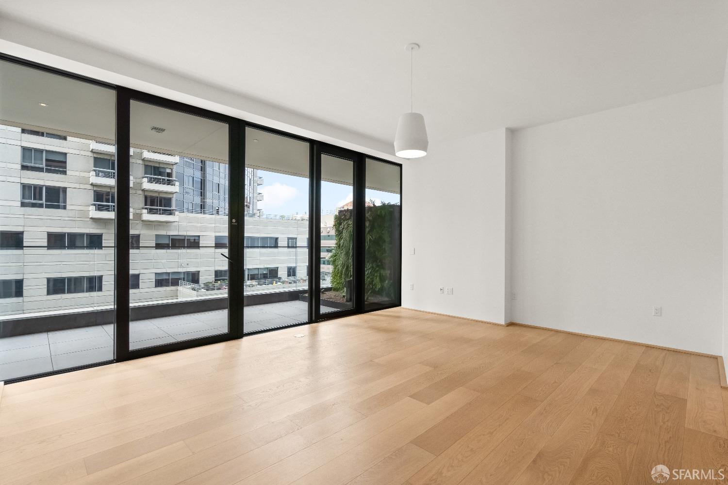 Photo #7: 423913513 Listing 