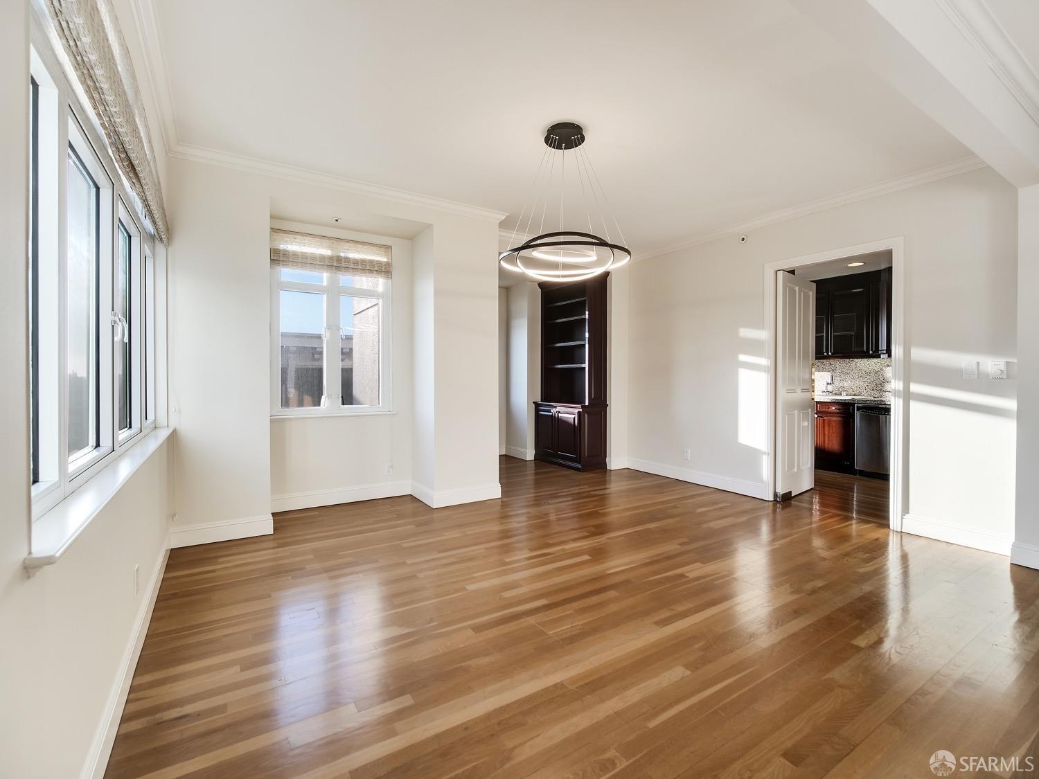 Detail Gallery Image 7 of 30 For 1340 Clay St #502,  San Francisco,  CA 94109 - 2 Beds | 2 Baths